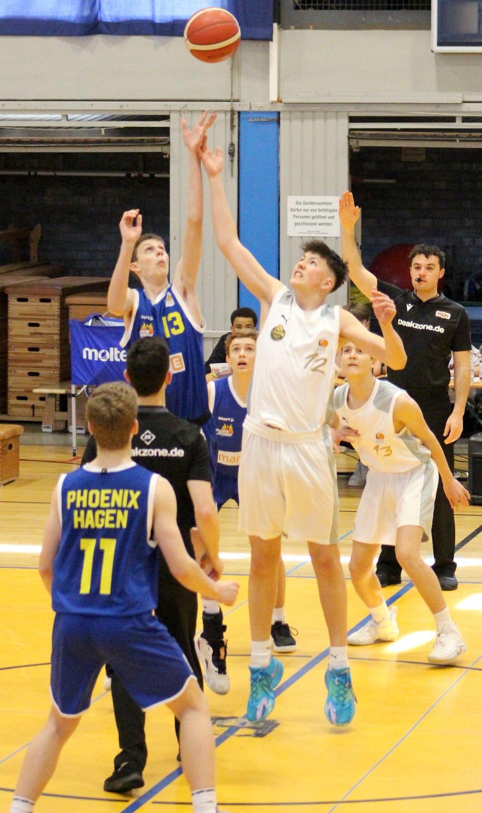 PH JBBL 19.03.2023 vsBraunschweig jumpball