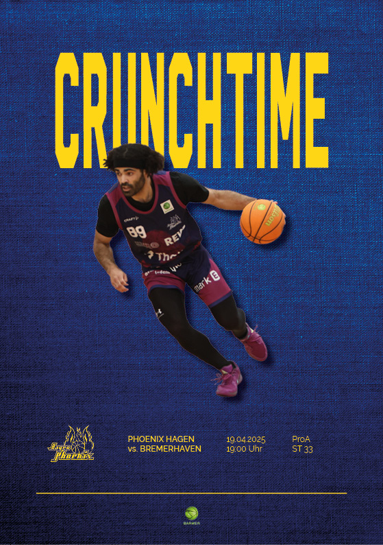 Ein Basketballspieler im blauen Trikot mit ernster Miene, springt mit dem Ball auf blauem Hintergrund.