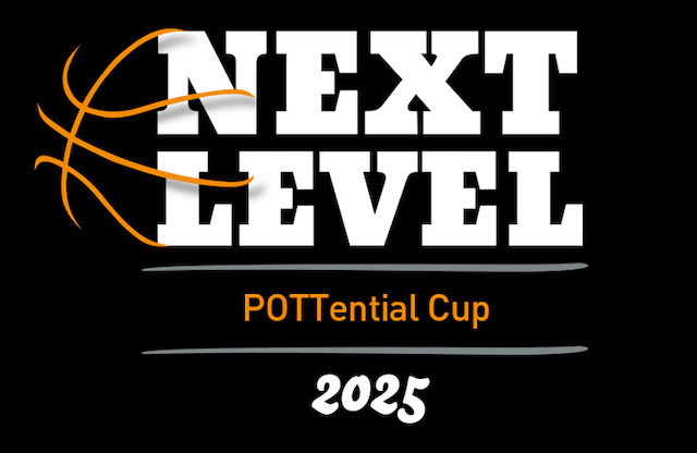 Textlogo „Next Level“, Basketball-Motiv, „POTtential Cup 2025“, schwarz-weiße und orange Akzente.