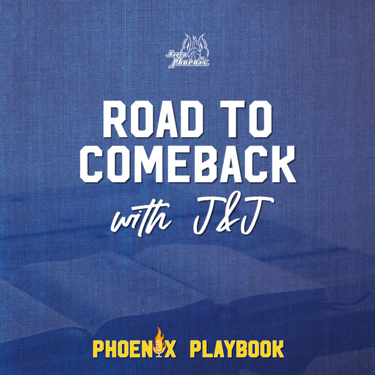 Ein blaues Poster mit der Aufschrift "Road to Comeback with J&J", darunter das Logo "Phoenix Playbook" in Weiß und Orange.