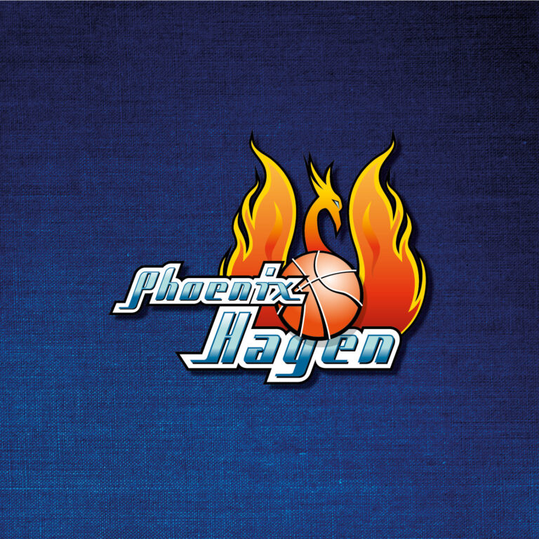 Ein Phoenix mit orangefarbenen Flammen hält einen Basketball auf blauem Hintergrund