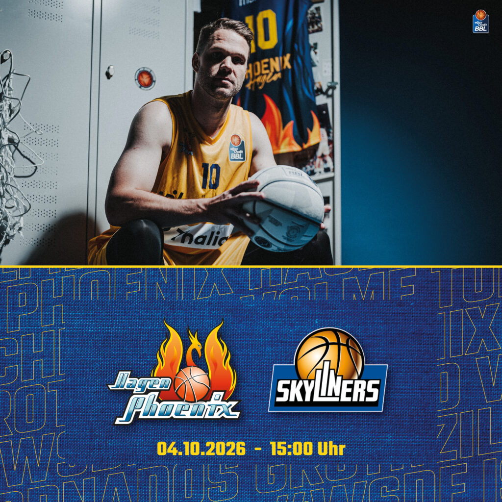 Basketballspieler im gelben Trikot mit Nummer 10 haelt ernst einen Ball